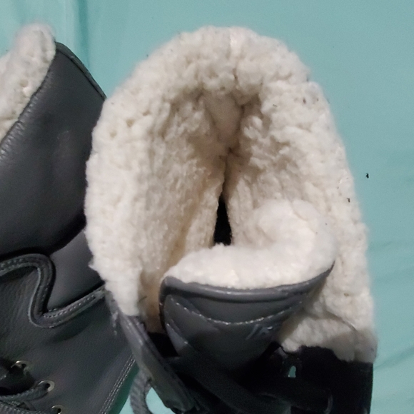 Ked Gray Winter Boots - Picture 4 of 4